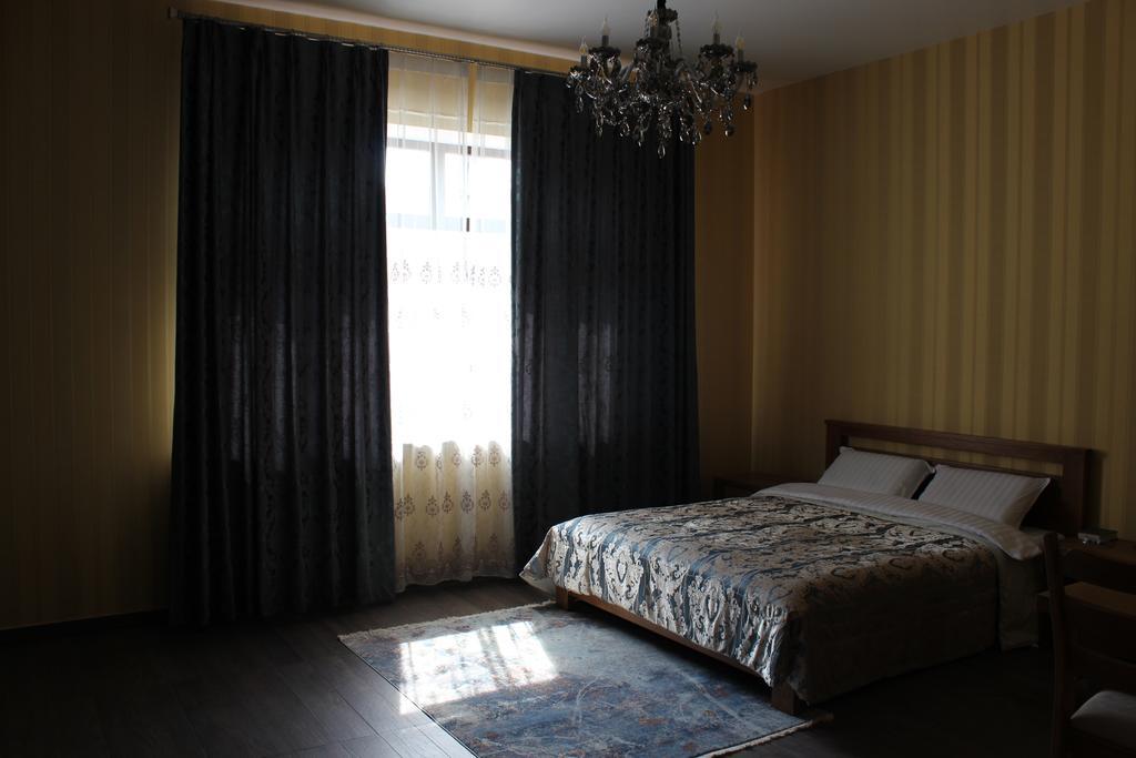 Hotel Barin House Sumy Exterior foto