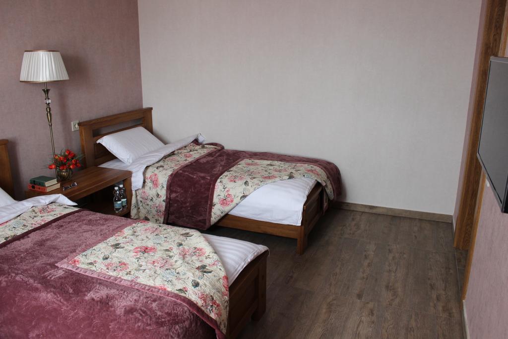 Hotel Barin House Sumy Exterior foto
